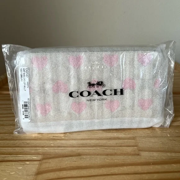Coach Wallet🎈🎈 - Picture 9 of 9